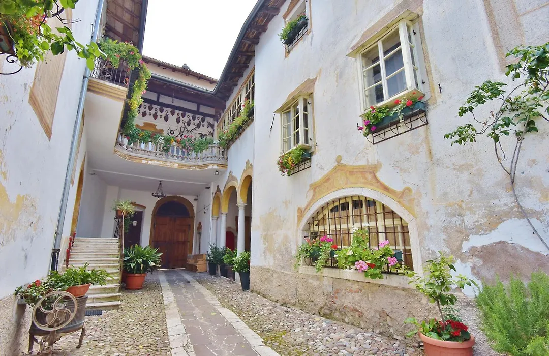 Villa Bertagnolli - Locanda Del Bel Sorriso-1